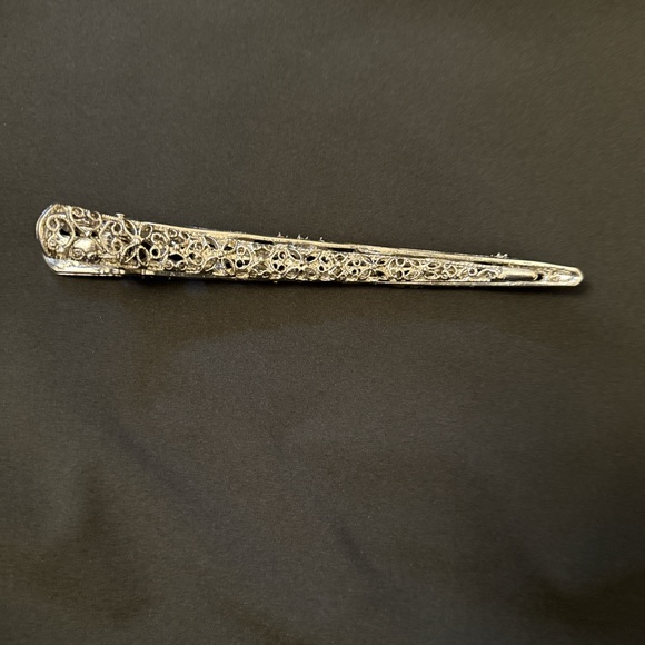 Glamorous Marcasite Hair Clip - Picture 2 of 4
